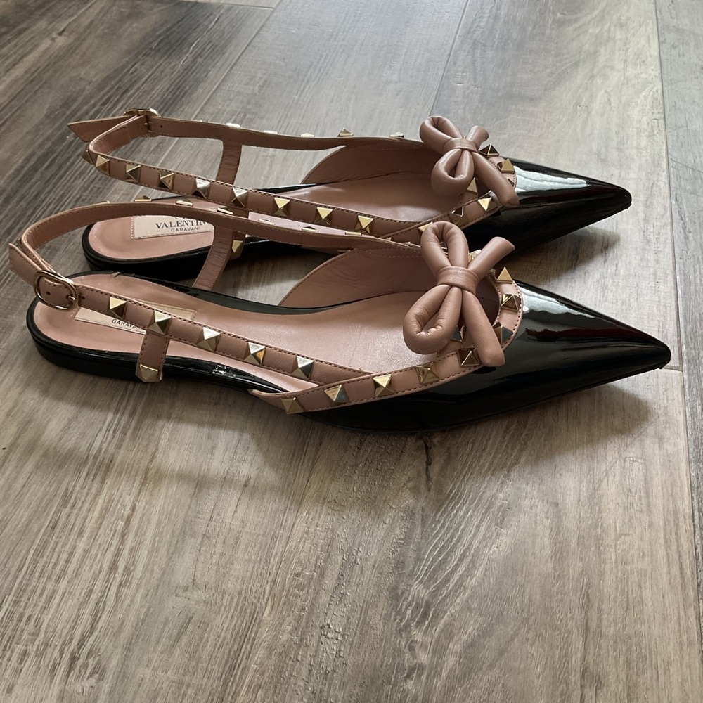 VALENTINO GARAVANI
Rockstud Bow Slingback Flats - Black-size 38 - Picture 5 of 9